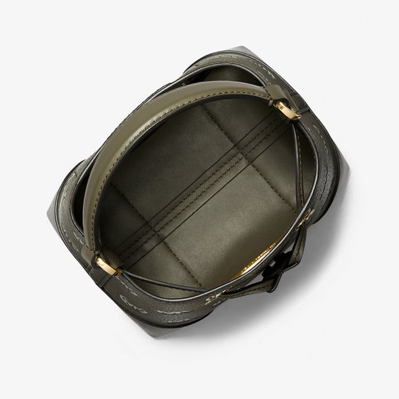 MICHAEL KORS
Mercer Small Logo Embossed Leather Bucket Bag
COLOR OLIVE
NWT - Picture 2 of 4